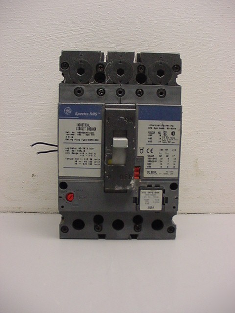 Ge spectra rms 3 pole 100 amp 80 amp 600 vac breaker