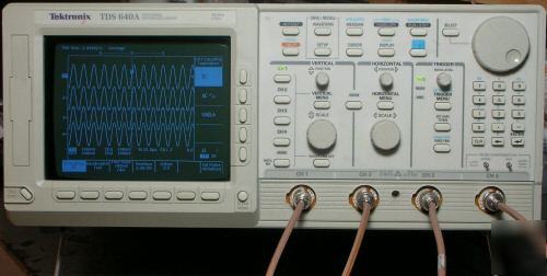 Tektronix TDS640A 500 mhz digitizing oscilloscope 