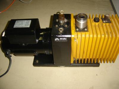 Alcatel vacuum pump with kf-40 port 1HP115V/ 208-230V