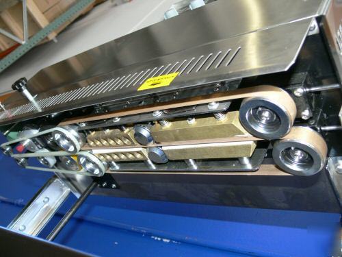 Apolo S900 - continuous vertical band sealer +coder 