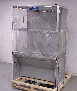 Dualdraw downdraft booth clean air blow off station