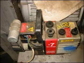 E2M-.7 edwards vacuum pump - 21033