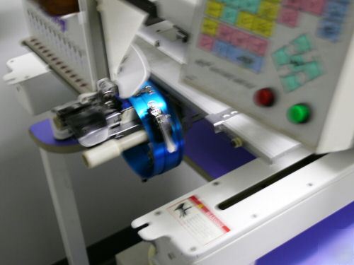 New computerized embroidery machine - - free freight