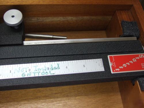 Starrett #252 height gage mint with wooden case 