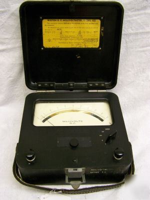 Weston d.c. volt milliammeter model 622 with handle