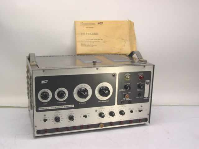 B&k 1076 television analyst pattern generator - vintage
