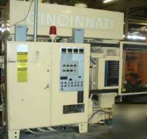 Cincinnati 500 ton horizontal injection molding molder 