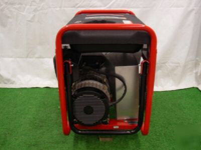 Portable gas 3550 watt briggs generator F030248 