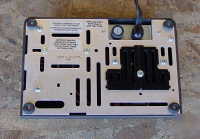 Motorola radio rapid charger NTN4635A for MT1000 P200