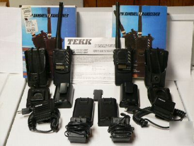 Tekk H112 handheld vhf radio with many extras