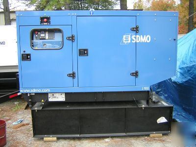 New sdmo 100KW diesel generator, 180 gallon base tank
