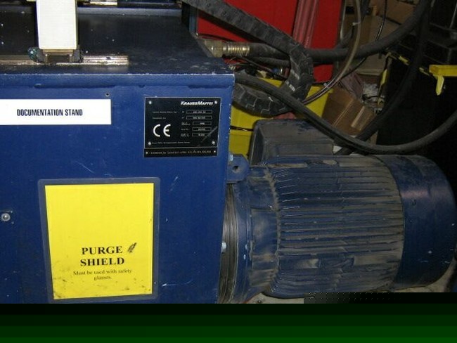 220 ton 16.5 oz kraus maffei injection molding machine 