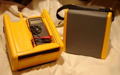 Fluke case model C28