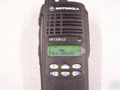 New motorola HT1250LS+ uhf 450-527 brand 