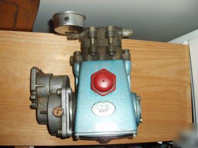 Cat 279 water pump pressure sprayer w/gear reduction 