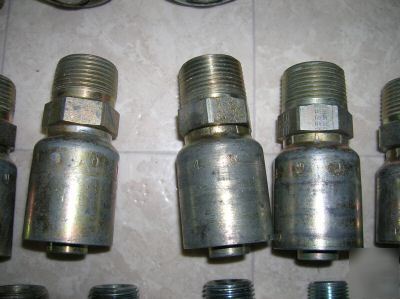 Lot of 32 parker hydraulic fittings. crimp. series 43 