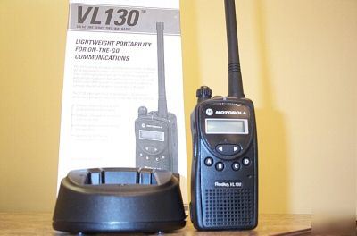Motorola VL130 vl 130 vhf 5WATT 16CH portable 2-way