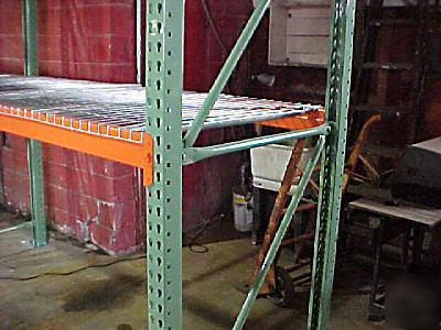 New pallet rack tear drop racking teardrop interlake