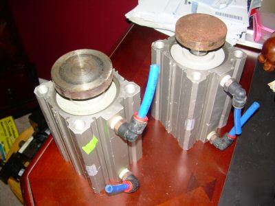 Smc air cylinder 2 ea 140 max psi 