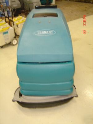 Tennant 5700XP floor scrubber 90 day warranty 