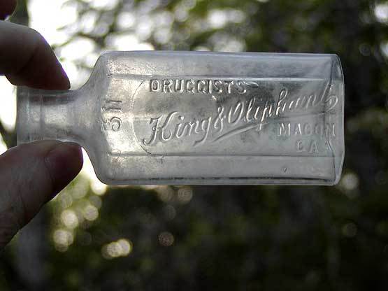 1890's king & oliphant pharmacy bottle macon ga.(#1199)