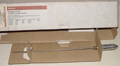 New honeywell C7008 flame rod & holder in box