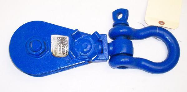 Johnson snatch block pulley w/ hook 4.5