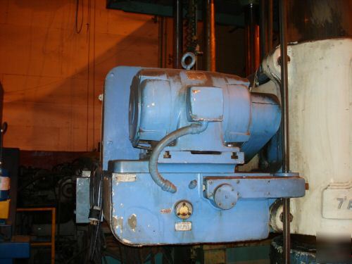 Radial drill carlton machine 7' arm