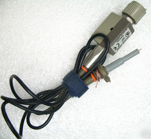 Tektronix voltage probe model P6139A