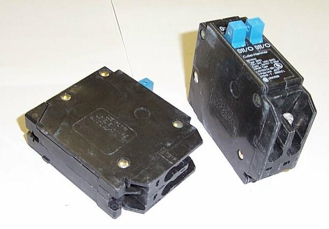 New cutler hammer br circuit breaker BR1515 